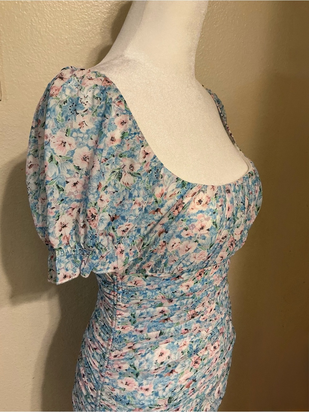 Floral Blue Puff-Sleeve Bodycon Dress